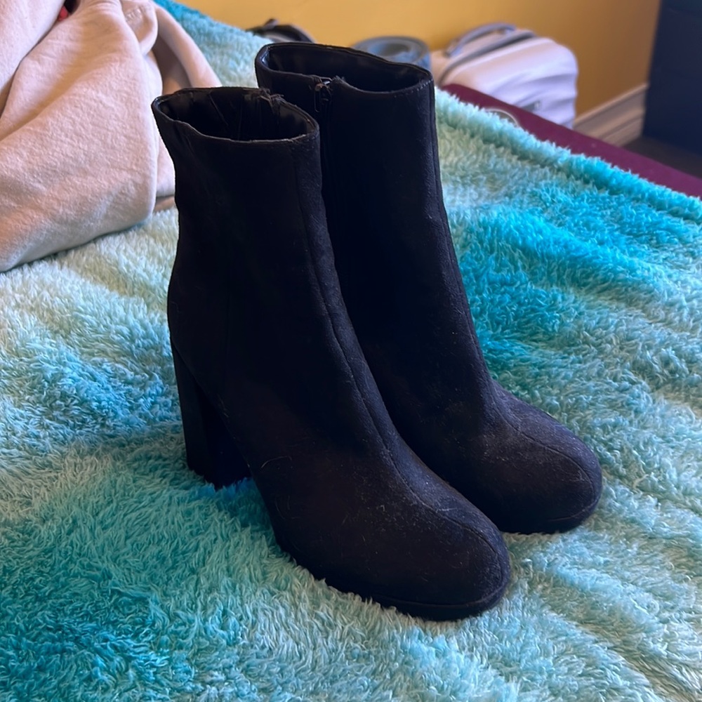 Black ankle heel boots. Never worn! Forever 21 brand